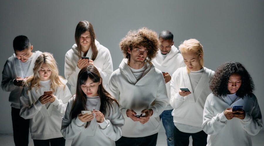 10 Shocking Facts and Statistics About Phone Addiction