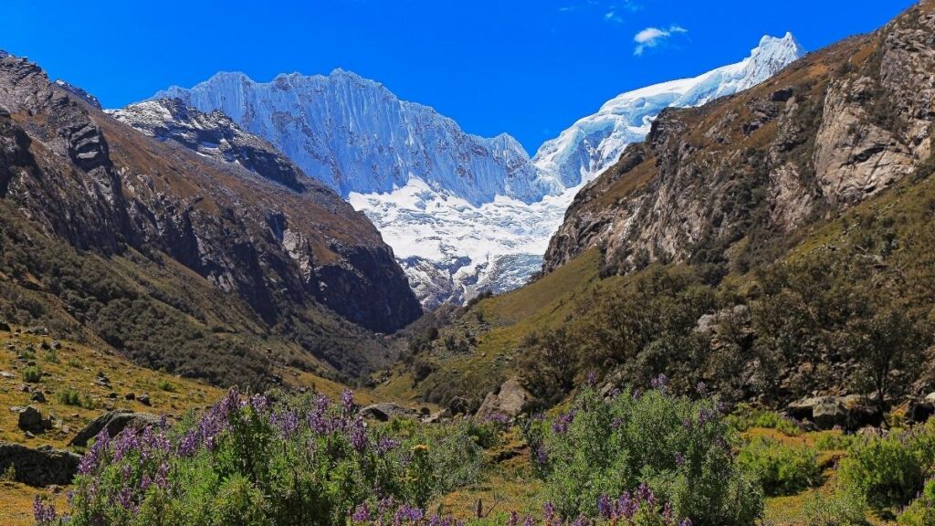 Llaca Valley Hike